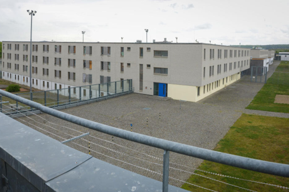 Die JVA Dresden bekommt den ersten gitterfreien Haftraum.