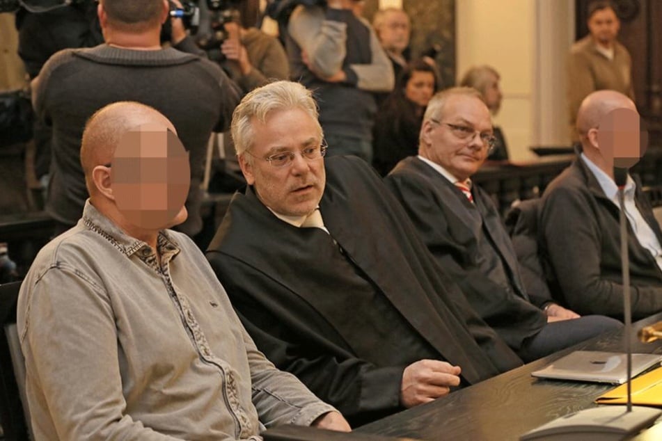 Frank Wunderlich (li.) bekam seine Gefühle über den Tod seiner Schwester auch nach 30 Jahren nur schwer unter Kontrolle.