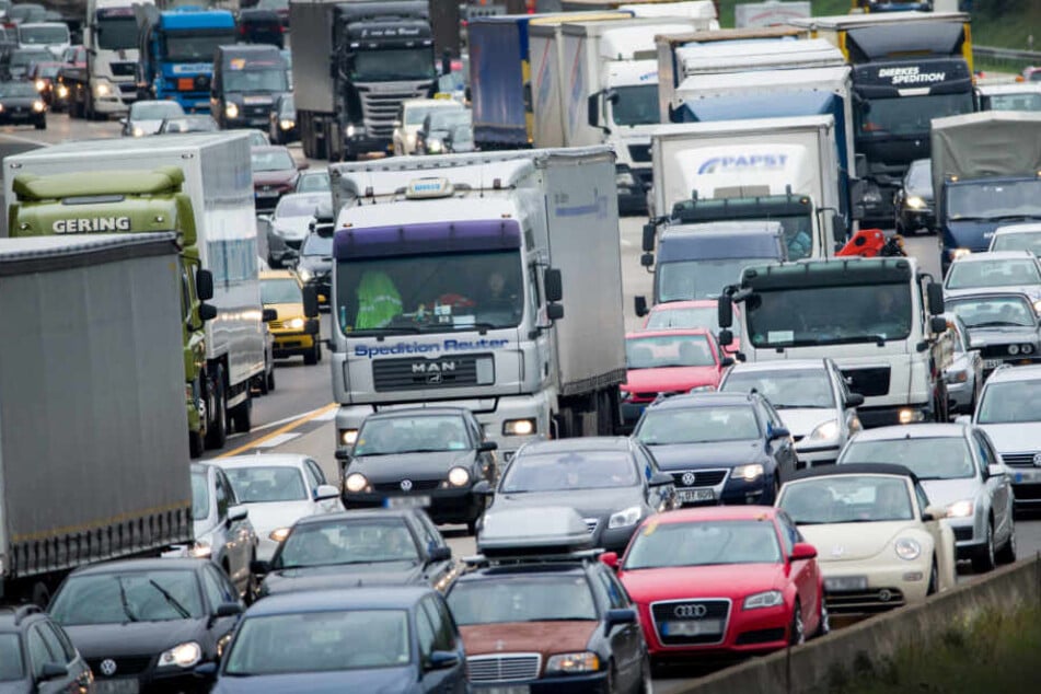 Der Verkehr musst über Bundesstraßen umgeleitet werden (Symbolfoto).