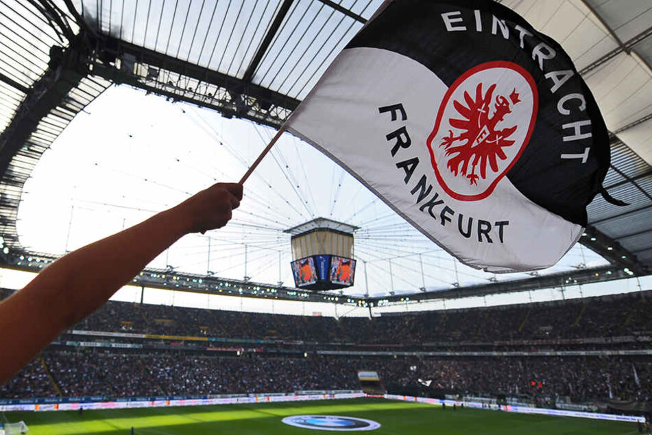 Am 20. August laufen die Eintracht-Spieler beim ersten Sonntagsspiel der Saison 2017/18 auf (Symbolbild).