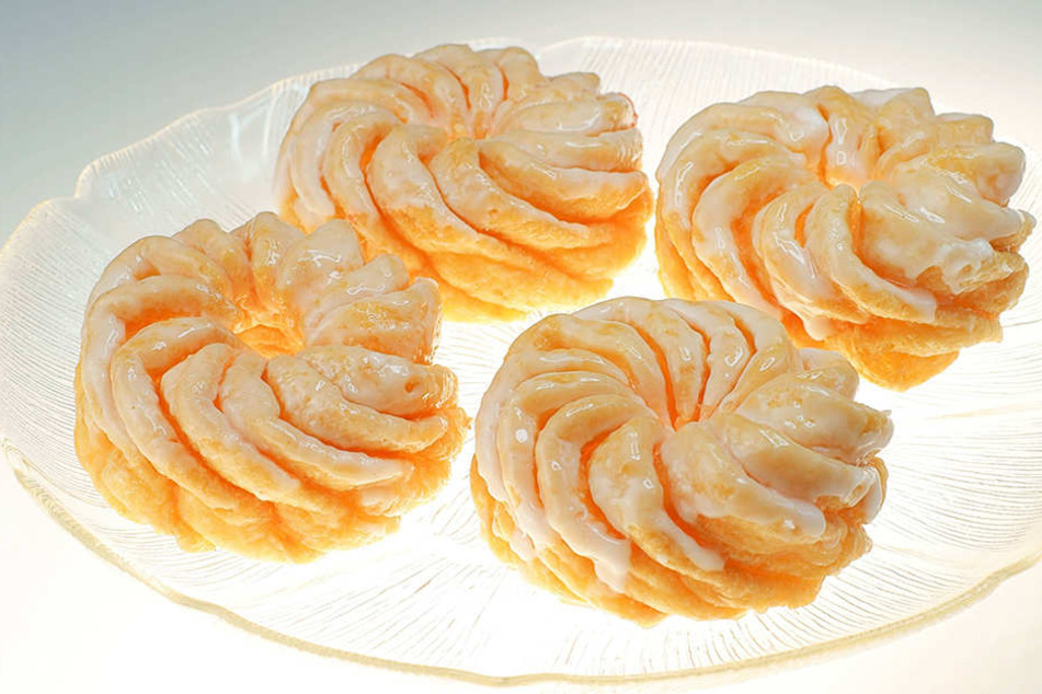 Nach einer durchzechten Nacht hatte ein 25-Jähriger offenbar Heißhunger und so klaute er aus einem Bäckereifahrzeug Spritzkuchen (Symbolbild).