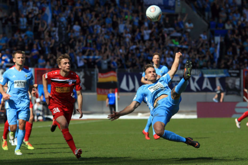 Die Chemnitzer zeigten im Spiel, wer den Ball führt.
