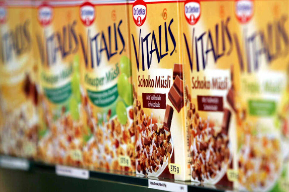 Das Vitalis Früchtemüsli wurde von der Verbraucherzentrale Hamburg scharf kritisiert. (Symbolbild)