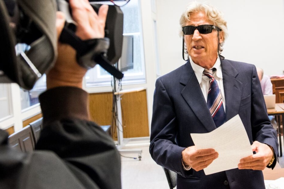 Der 70-Jährige soll für eine Serie von Banküberfällen verantwortlich sein.