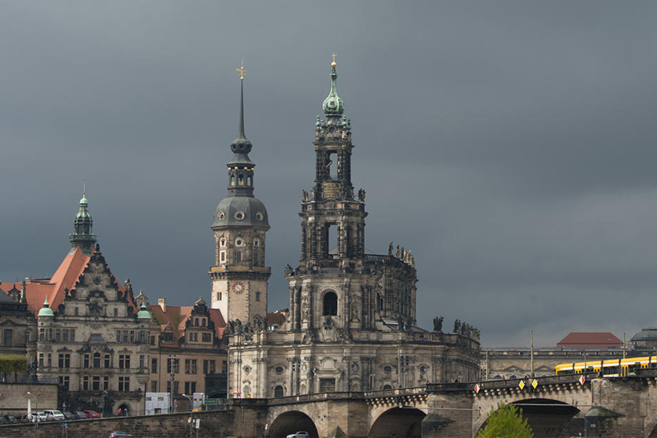 Auch an diesem Wochenende kommen wieder dicke Wolken auf uns zu.