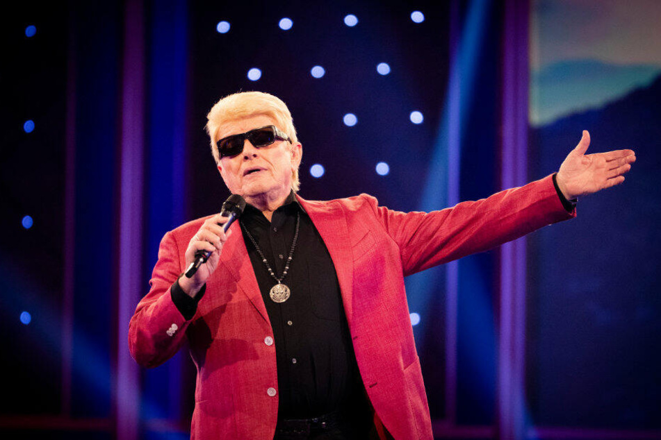 Nach der aktiven Karriere will Heino (80) trotzdem weiter Musik machen.