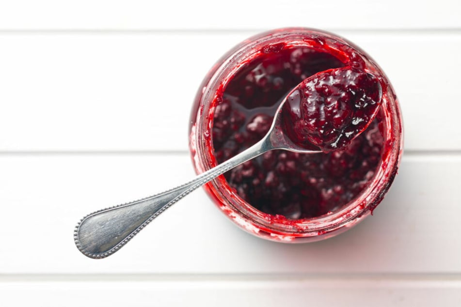 Die Ex nahm einfach mehrere Gläser Marmelade mit, doch die tauchten nie wieder auf. Dafür wurde die Polizei auf etwas anderes aufmerksam. (Symbolbild)