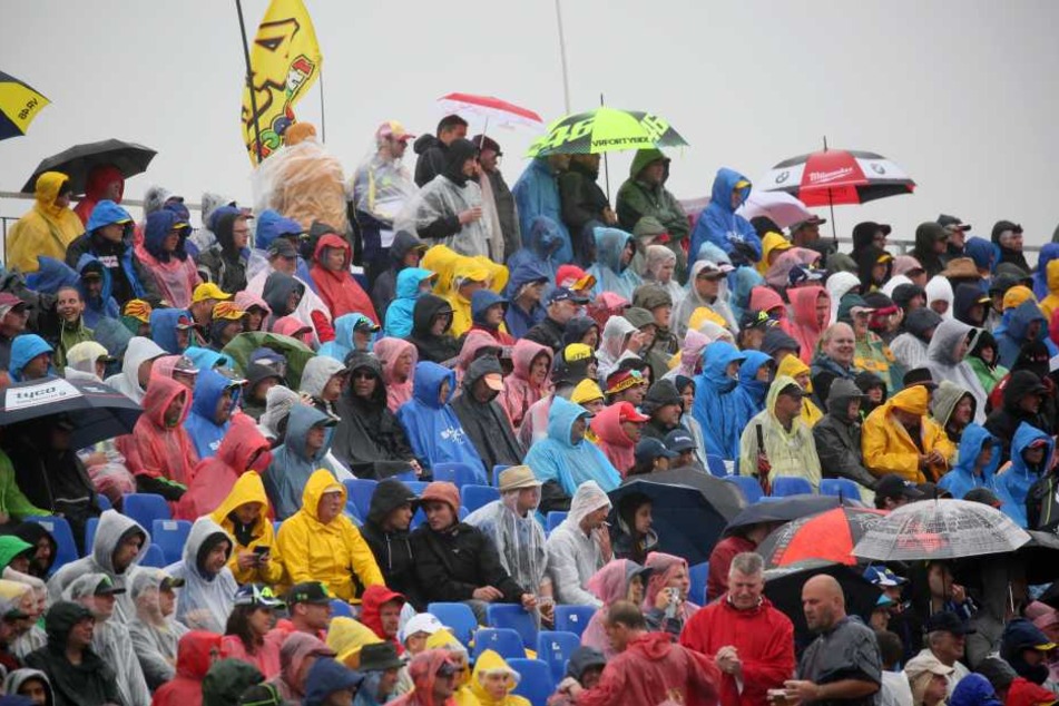 Trotz Regen kamen 2016 mehr als 212.000 Zuschauer am Rennwochenende zum Sachsenring.