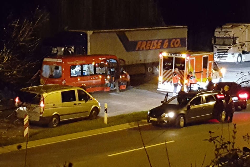 40 Streifenwagen verfolgten zeitweise den roten Kleinbus.
