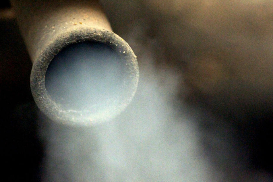 Diesel der Abgasnormen 1 bis 4 könnten ab Januar 2019, die mit Euro 5 ein Jahr später aus dem Stuttgarter Stadtgebiet verbannt werden. (Symbolbild)