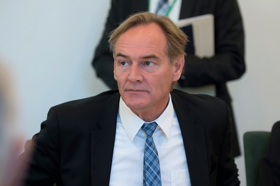 Leipzigs Oberbürgermeister Burkhard Jung (SPD) bedankte sich bei den Männern, die den Terrorverdächtigen festhielten.