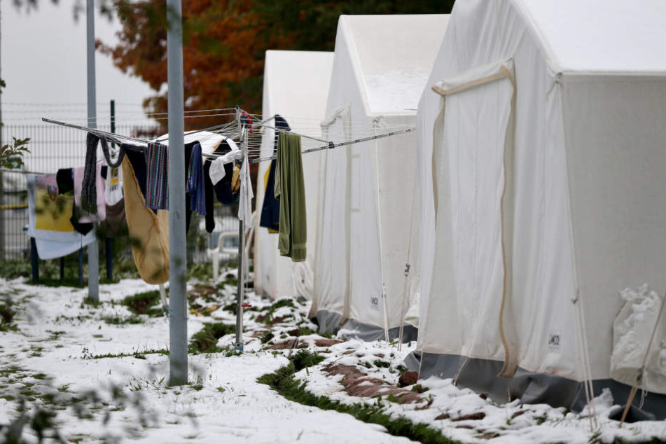 Auch die Zahl der Eilverfahren nach Ablehnung offensichtlich unbegründeter Asylanträge ist gewachsen.