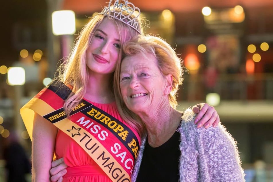Sie drückte die Daumen: Nastassja mit ihrer Oma Dagmar Sorgatz (72).