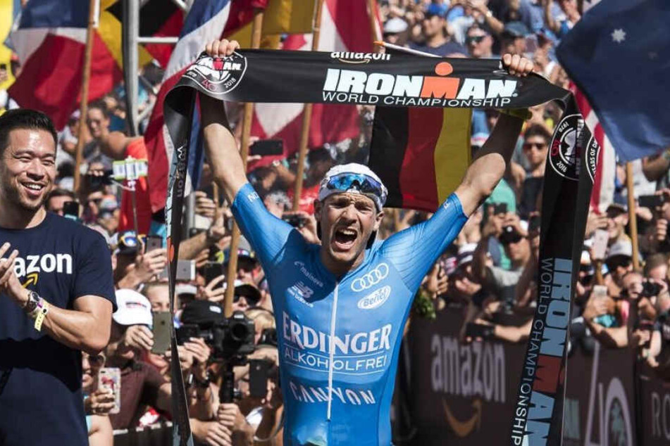 Moment des Triumphes: Patrick Lange im Ziel auf Hawaii.