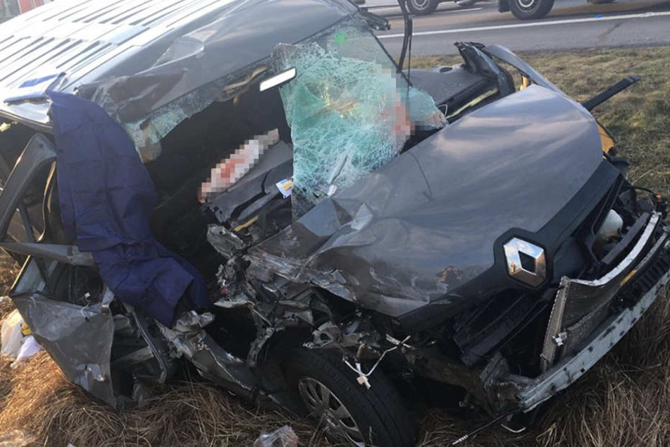 Beim Unfall auf der A2 wurde eine Person schwer verletzt.
