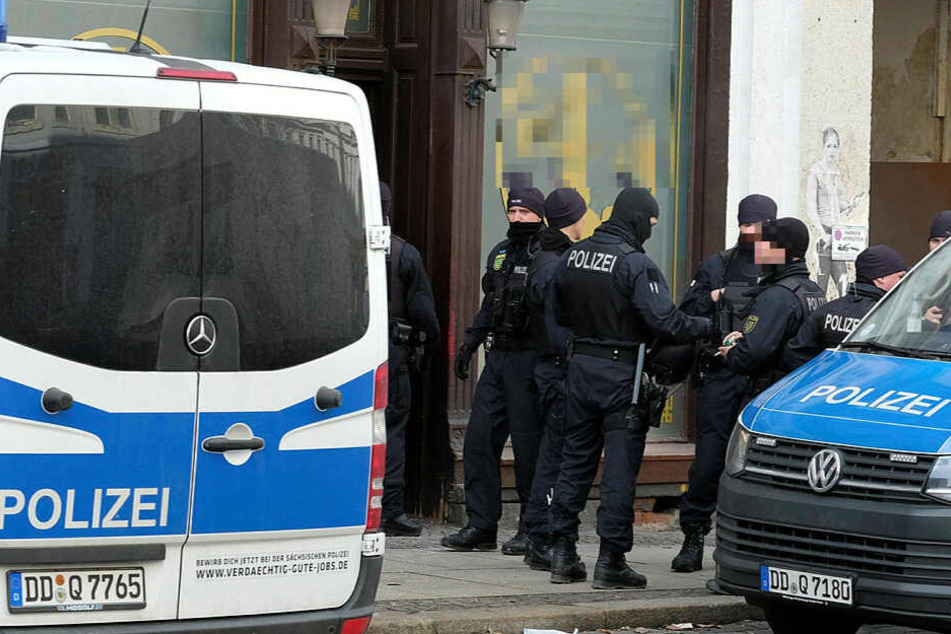 Am Dienstag hatte es einen Großeinsatz von Polizei und Zoll im Leipziger Drogenmilieu gegeben, unter anderem auf der Eisenbahnstraße. (Archivbild)
