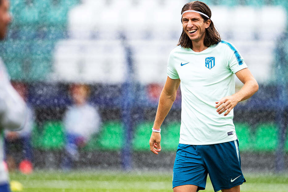 Bei Filipe Luís von Atlético Madrid soll der BVB nicht so aussichtsreich im Rennen sein.