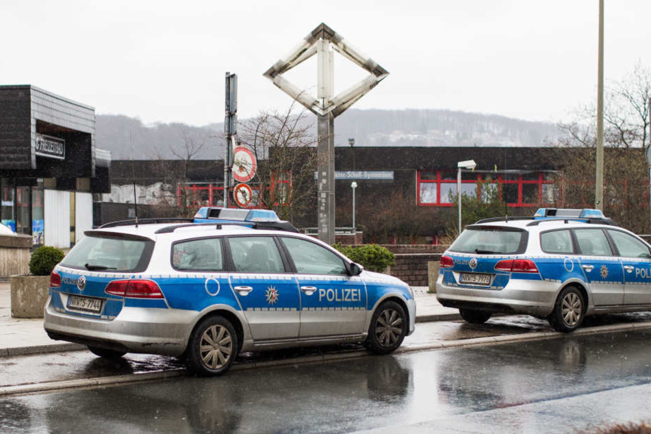 Am Mittwoch hatten Polizisten in Wetter an der Ruhr, nicht weit von Herne entfernt, stundenlang eine Schule durchsucht.