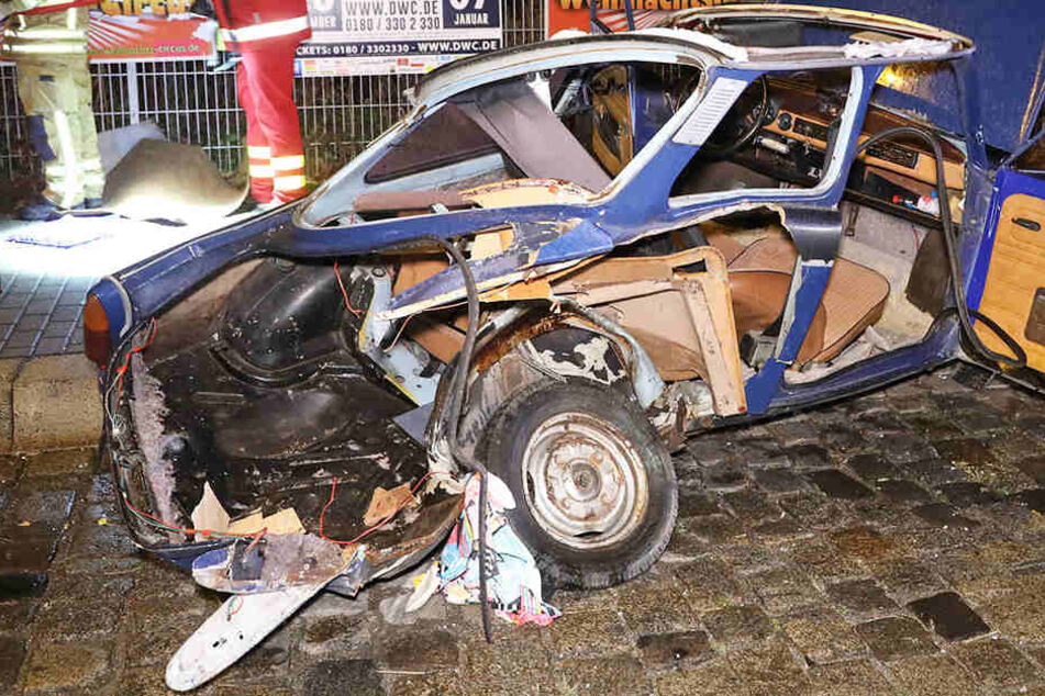 Die Frau verlor die Kontrolle über ihren geliebten Trabi.