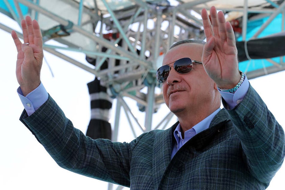 Recep Tyyip Erdogan hat erneut eine Offensive im von Kurden beherrschten Gebiet in Nordsyrien angekündigt.
