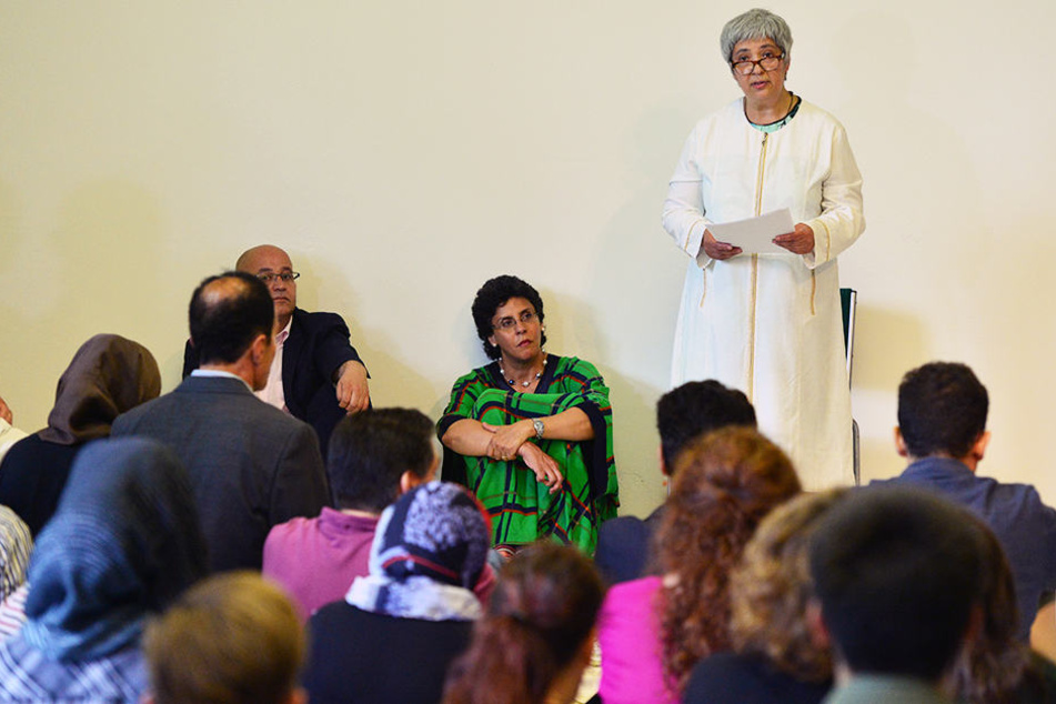 Seyran Ates eröffnete im Juni eine liberale Moschee in Berlin. In der Moschee beten und predigen Frauen und Männer gleichberechtigt.