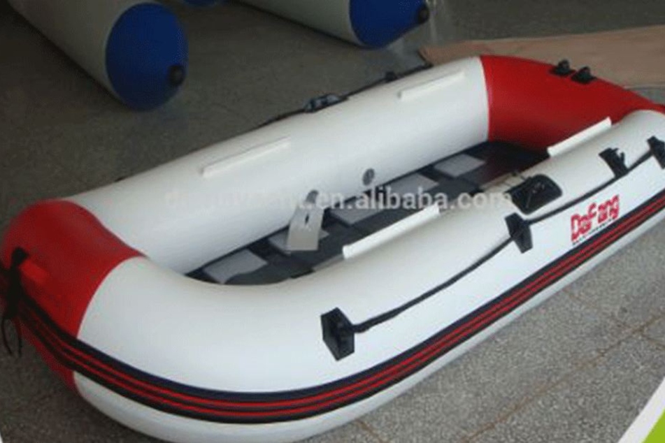 Dieses Foto der Firma "Damayacht", die auf der Handelsplattform "Alibaba" ihre Ware anbietet, zeigt eines der Boote, welches als "rescue refugee boat" angeboten wird.