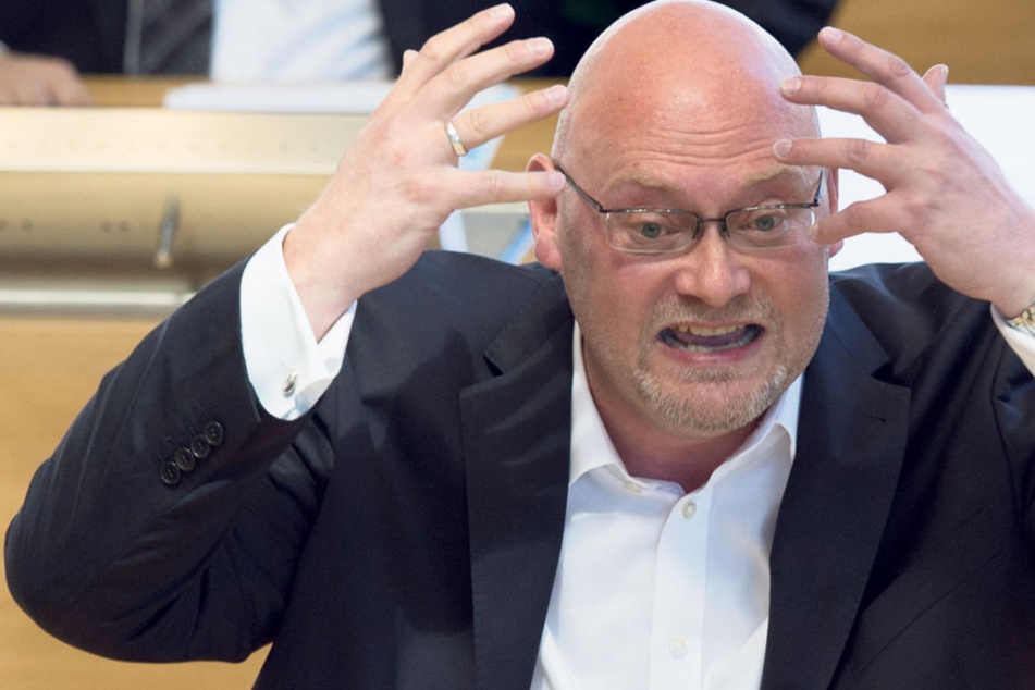 Zum Haareraufen findet Enrico Stange, Innenpolitik-Experte der Linken-Landtagsfraktion, die Personalpolitik bei Sachsens Polizeiführung.