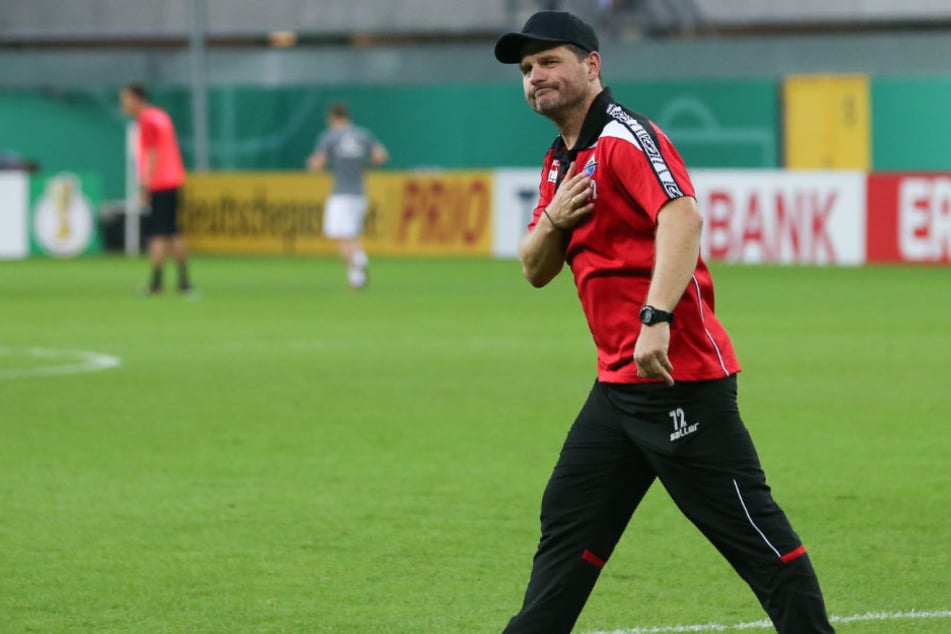 Steffen Baumgart genießt bei den SCP-Fans ein hohes Ansehen.