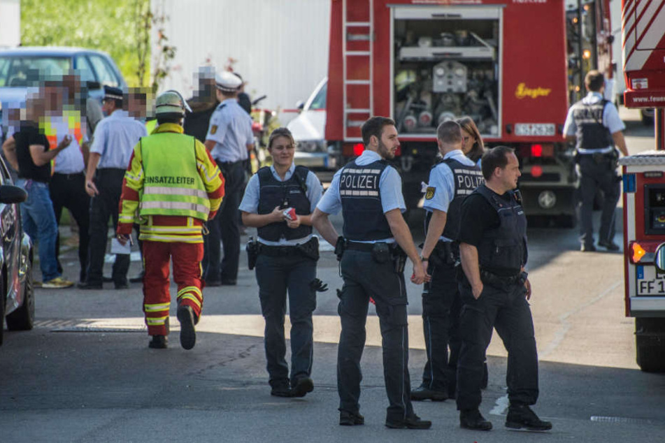 Polizei und Feuerwehr vor Ort in Filderstadt.