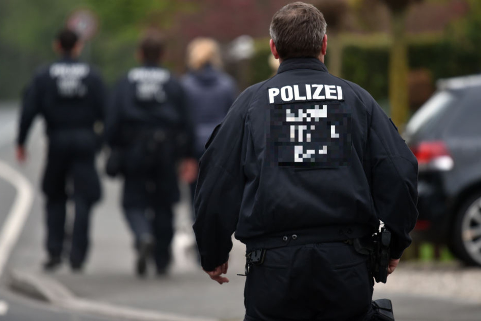Die Polizei fasste den Täter, als er einen Drohbrief vor einem Friseursalon ablegte. (Symbolbild)