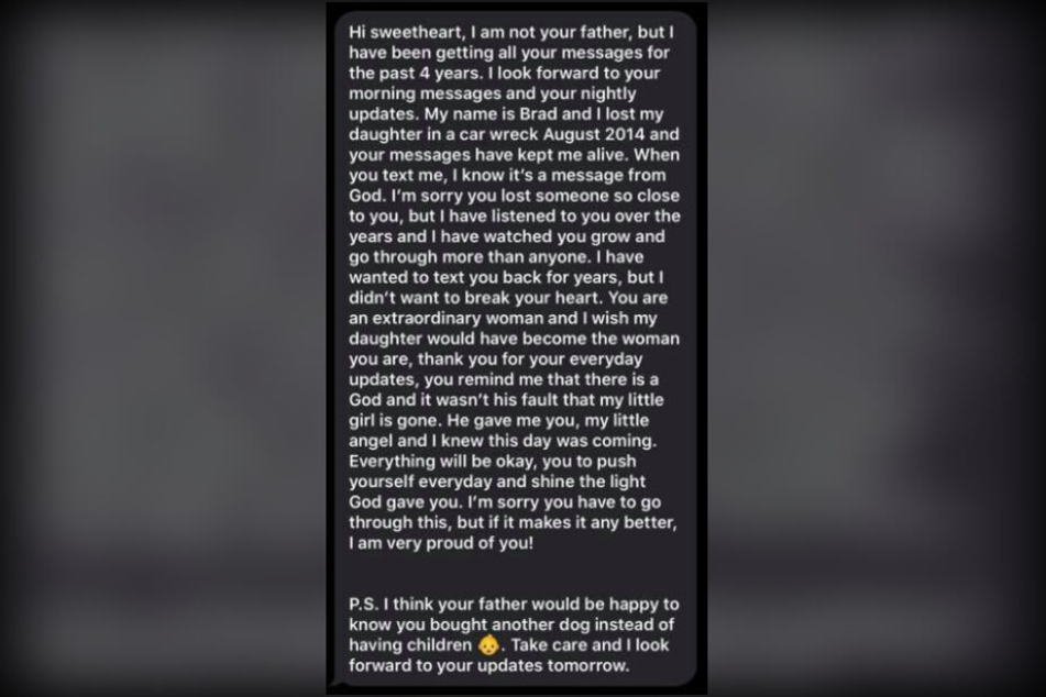 Ein Mann antwortete Chastity auf die Nachrichten an ihren toten Ziehvater.