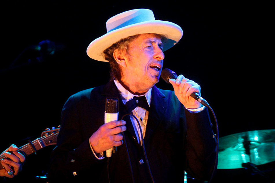 Während seiner beiden Stockholm-Konzerte erhielt Bob Dylan den Nobelpreis. Die Zeremonie musste auf seinen Wunsch hin geheim bleiben.