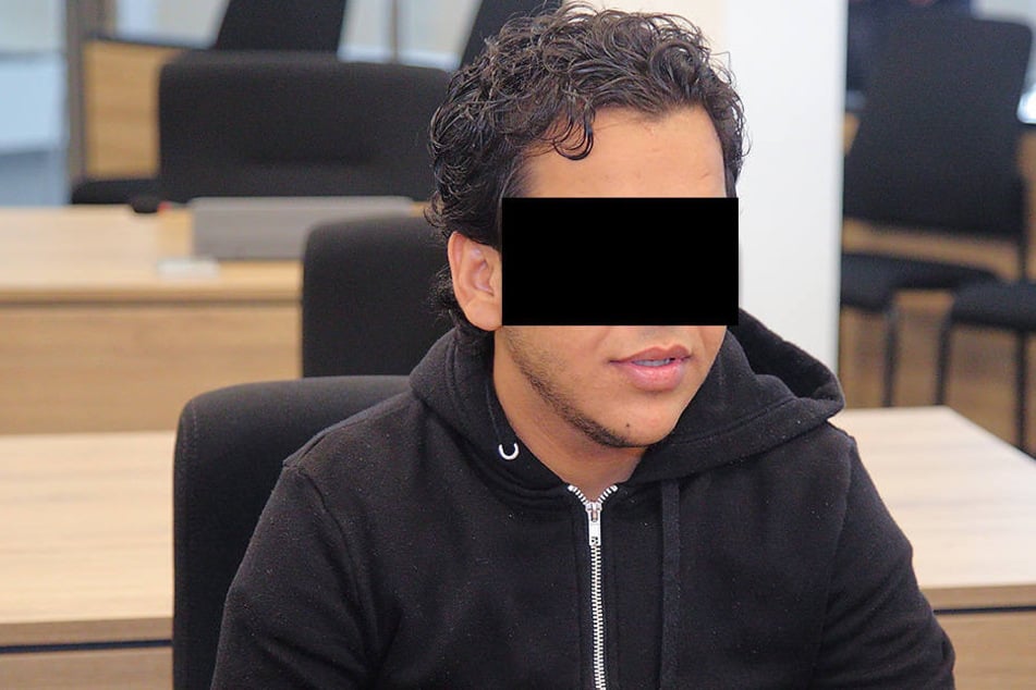 Nasser A. (25) vor Gericht in Dresden. Es gibt Zweifel, ob er die Wahrheit sagt.