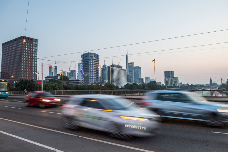 Ein Dieselfahrverbot hätte höchstwahrscheinlich auch schwerwiegende Auswirkungen auf den Frankfurter Berufsverkehr.