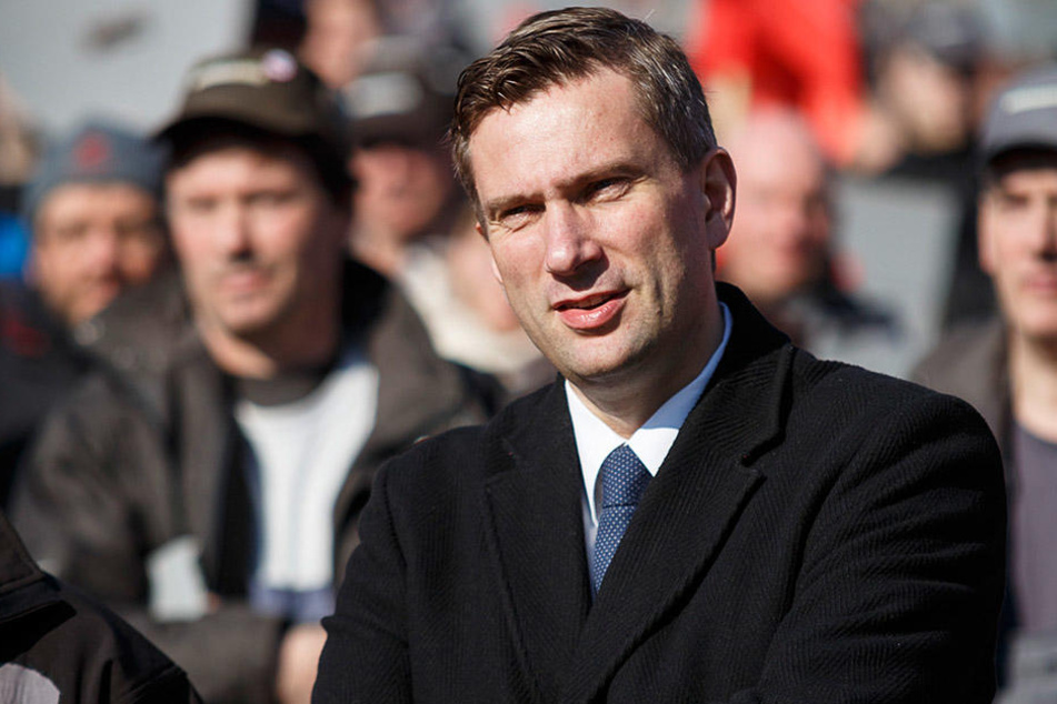 Wirtschaftsminister Martin Dulig (43, SPD) kämpft für die beiden sächsischen
Bombardier-Standorte.