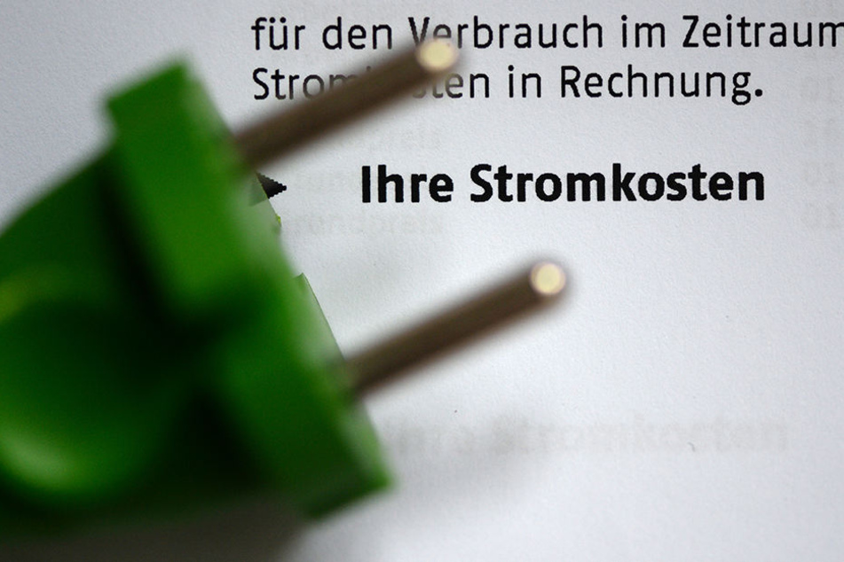 In Deutschland wurden laut vorliegenden Zahlen allein 2016 rund 330.000 Haushalten der Strom abgestellt. (Symbolbild)
