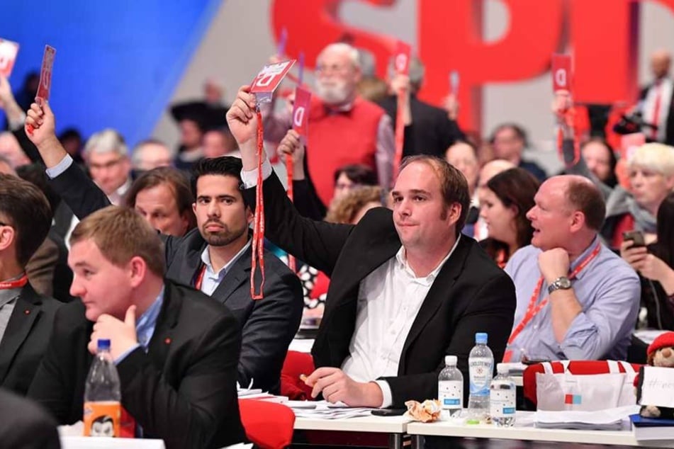 Die SPD-Mitglieder stimmten für Verhandlungen mit der CDU.