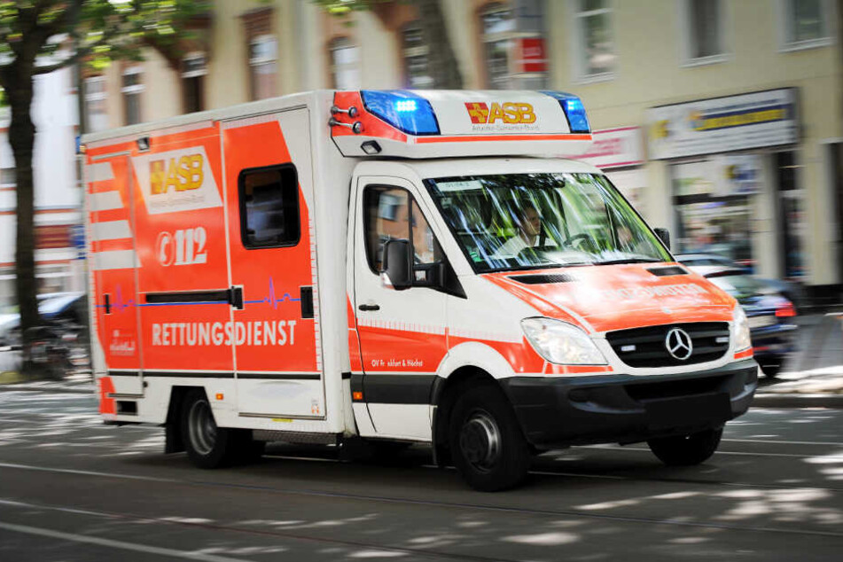 Der 36-Jährige musste vom Rettungsdienst versorgt werden.