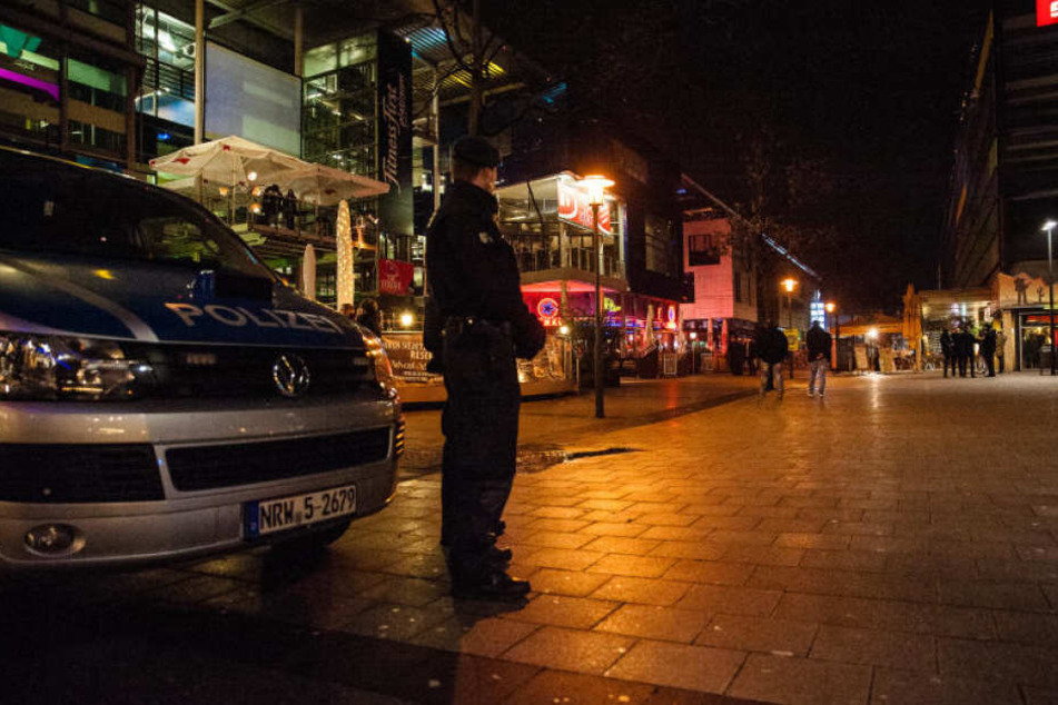 Am Boulevard gibt es zahlreiche Diskos. Dort kommt es immer wieder man zu Schlägereien.