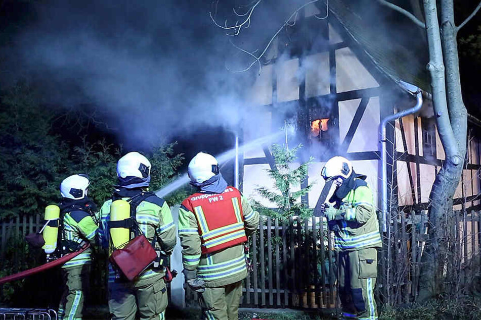 Die Feuerwehr konnte die Flammen unter Kontrolle bringen.