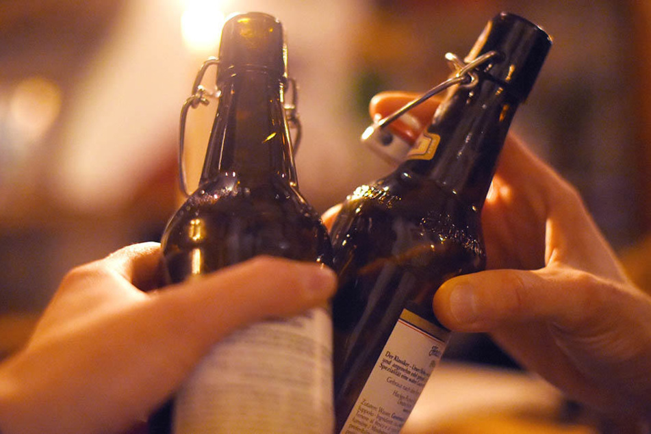 Gemütlich mit Deinem Lieblings-Kicker ein Bier trinken? Kein Problem!