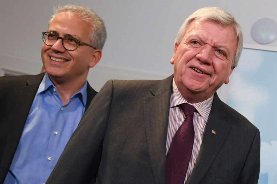 Auch Ministerpräsident Volker Bouffier (re.) und Tarek Al-Wazir haben fleißig verhandelt.