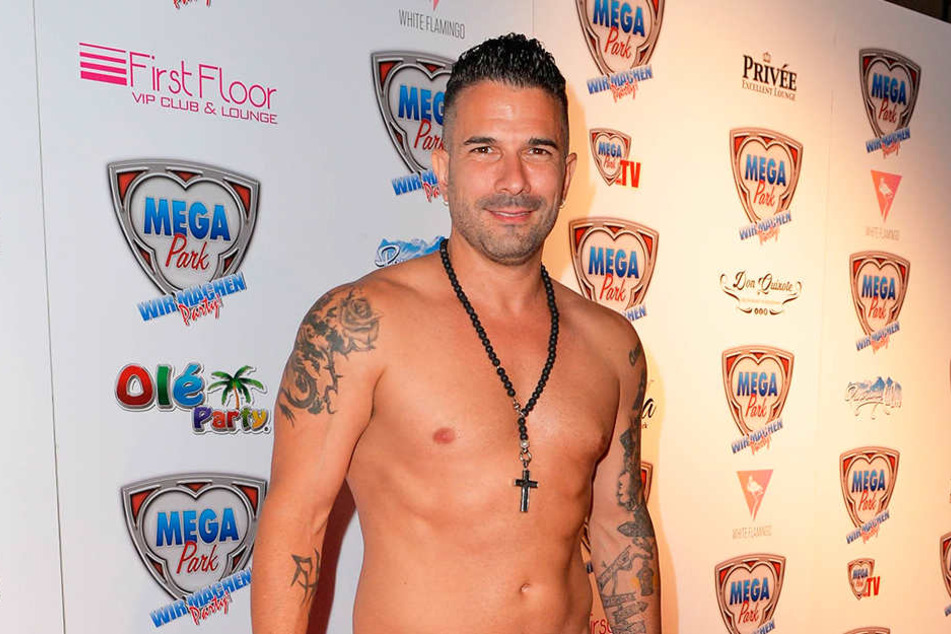 Noch nicht ganz auf Sixpack-Kurs, aber gut bei Stimme: Sänger Marc Terenzi (39).