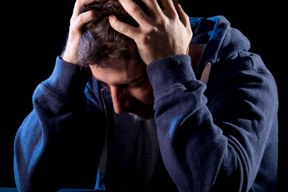 Der psychisch-kranke 27 Jährige versuchte auch, sich umzubringen. (Symbolbild)