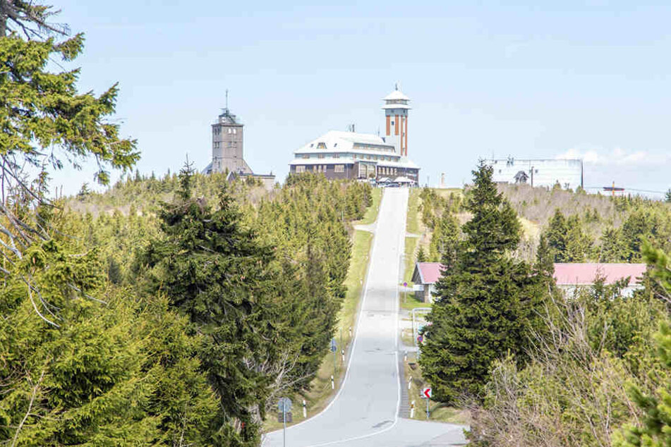 In Oberwiesenthal sind zwei neue moderne Sesselliftanlagen geplant.