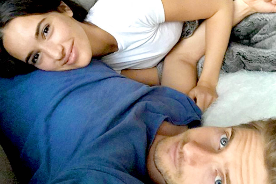 GZSZ-Star Jörn Schlönvoigt (32) hat seine Hanna Weig (22) geheiratet.