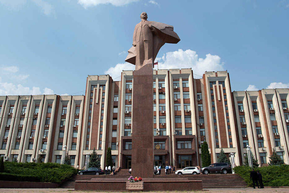 Die Lenin-Statue vor dem Parlament in Tiraspol. Die Partnerschaft von Eilenburg ist die Hauptstadt der abtrünnigen moldawischen Provinz Transnistrien.