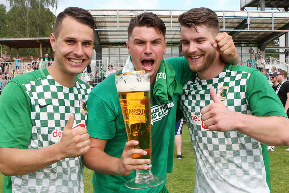 Erst im letzten Sommer sicherte sich die BSG Chemie durch ein 3:0 am letzten Spieltag gegen Empor Glauchau den Aufstieg in die Oberliga. Ähnliche Jubelbilder könnte es knapp ein Jahr später wieder geben!