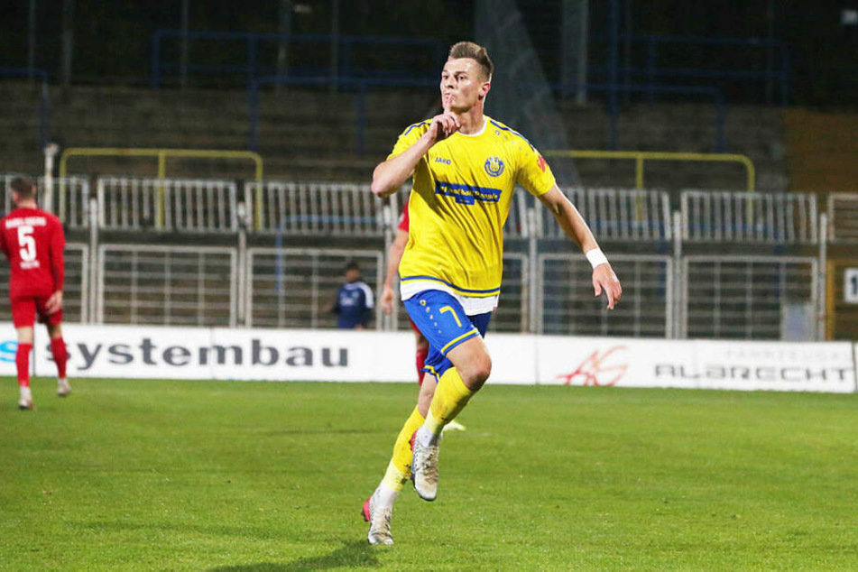 Mit seinem dritten Ligator schoss Matthias Steinborn Lok zum Heimsieg gegen Babelsberg.