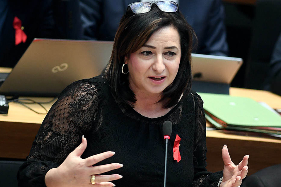 Die Berliner Gesundheitssenatorin Dilek Kolat (SPD) hofft auf mehr Fachkräfte in der Pflege.